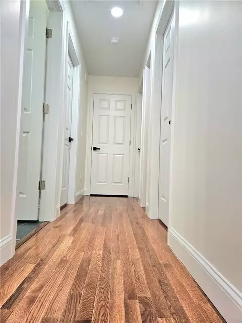 261 Warrington St, Providence, RI 02907 photo 20
