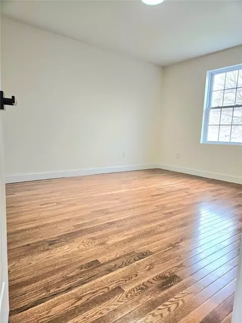261 Warrington St, Providence, RI 02907 photo 16