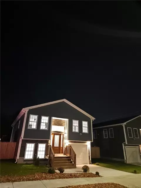 261 Warrington St, Providence, RI 02907 photo 5