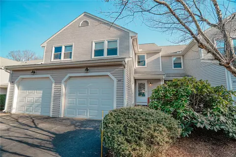 154 Bear Hill Rd #102, Cumberland, RI 02864