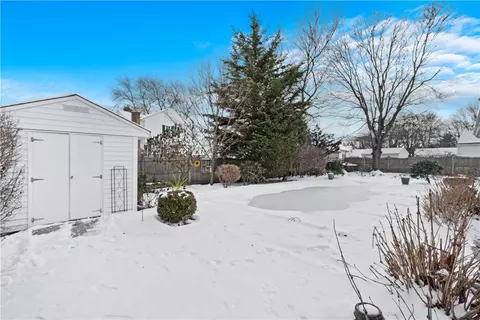 76 Leslie Rd, Warwick, RI 02888 photo 35
