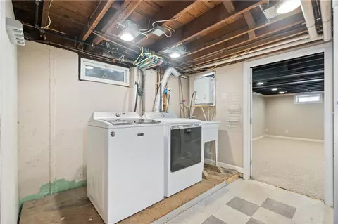 76 Leslie Rd, Warwick, RI 02888 photo 25