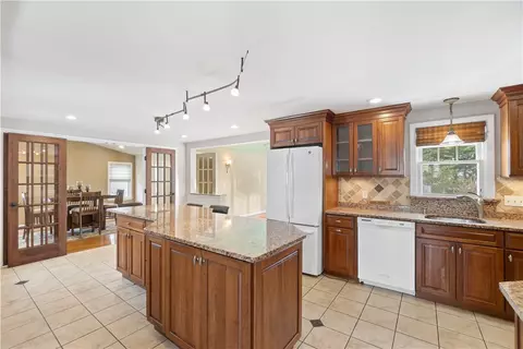 76 Leslie Rd, Warwick, RI 02888 photo 7
