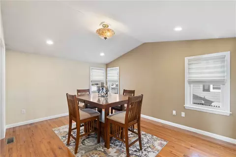 76 Leslie Rd, Warwick, RI 02888 photo 10