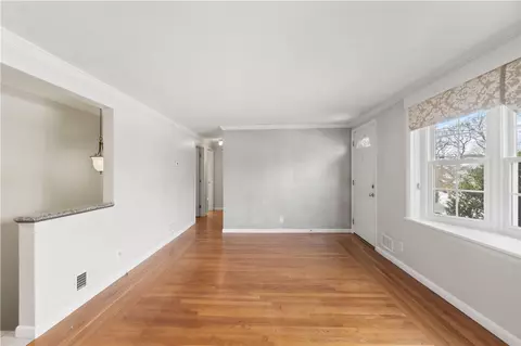 76 Leslie Rd, Warwick, RI 02888 photo 12