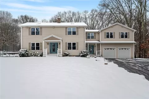 513 Natick Ave, Cranston, RI 02921