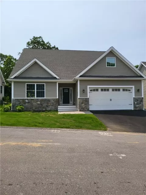 14 Abbey Ln, Westerly, RI 02891