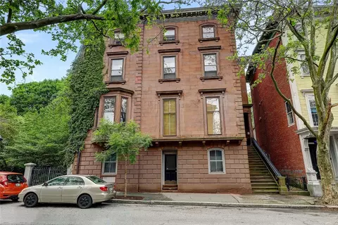 147 Benefit St #3, Providence, RI 02903