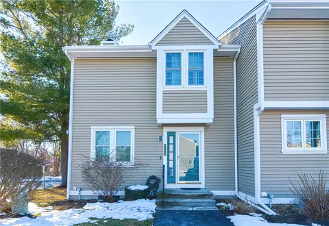 735 Willett Ave #410, Riverside, RI 02915