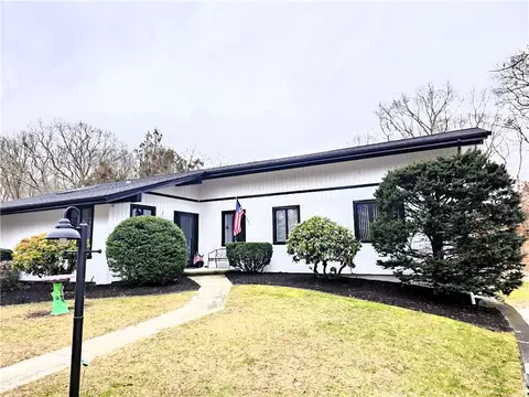 26 Sherwood Dr, Westerly, RI 02891