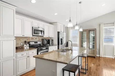 119 Danielle Dr, Woonsocket, RI 02895 photo 7