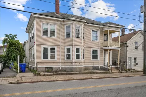 824 Main St, Pawtucket, RI 02860
