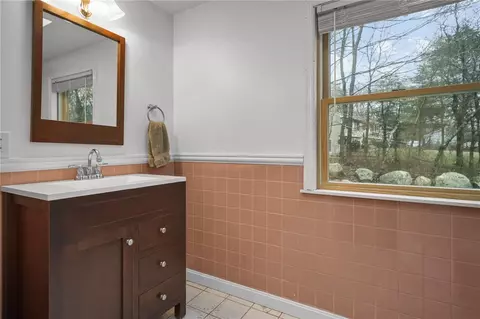 1675 Ten Rod Rd, Exeter, RI 02822 photo 23