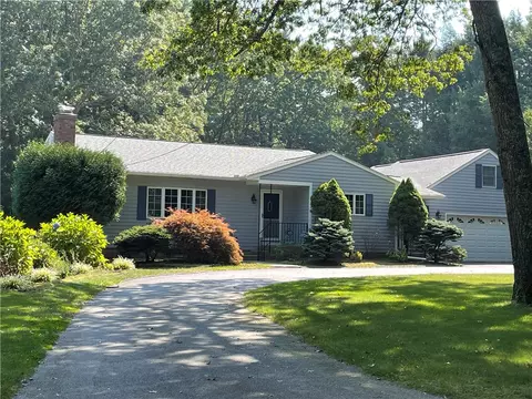 184 New Rd, Exeter, RI 02822 photo 2