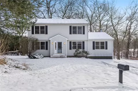 18 Patricia Dr, North Providence, RI 02904