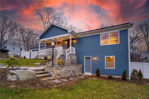 Exterior - 267 Boulder View Dr, Warwick, RI 02886 photo 2 of 3