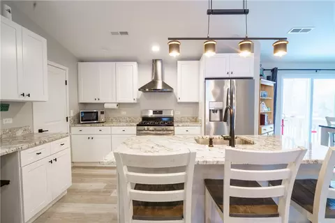 Kitchen - 267 Boulder View Dr, Warwick, RI 02886 photo 1 of 3