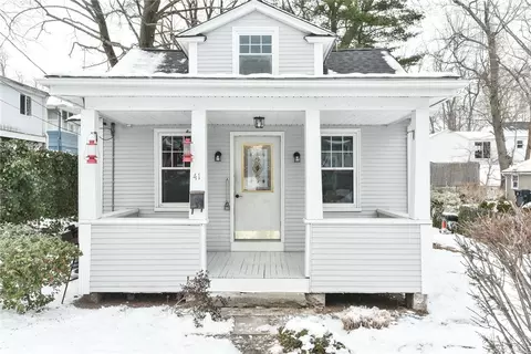 41 Lansing Ave, Warwick, RI 02888
