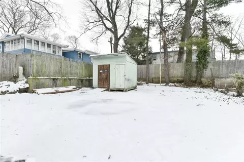 41 Lansing Ave, Warwick, RI 02888 photo 9