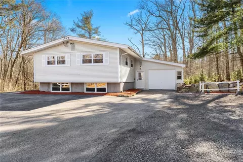7 Mill Rd, Foster, RI 02825