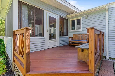 105 Lockhaven Rd, Warwick, RI 02889 photo 10