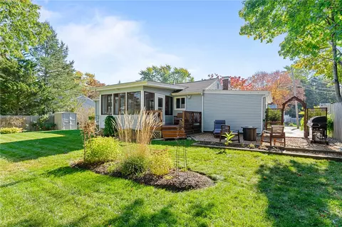 105 Lockhaven Rd, Warwick, RI 02889 photo 6