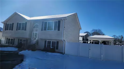 12 Irving St, North Providence, RI 02904