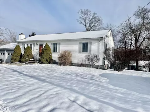 6 Wilbur Ave, Warwick, RI 02889