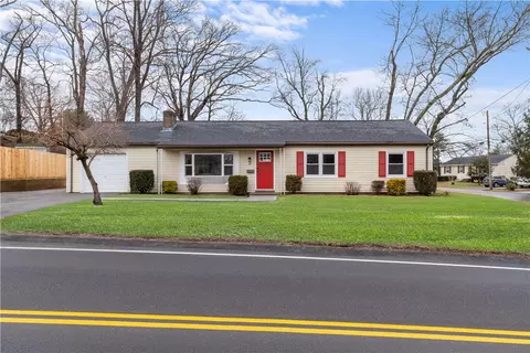 109 Diamond Hill Rd, Warwick, RI 02886