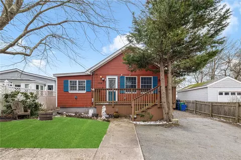 124 Northup St, Warwick, RI 02889