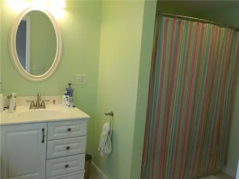 33 Middle St, Woonsocket, RI 02895 photo 15