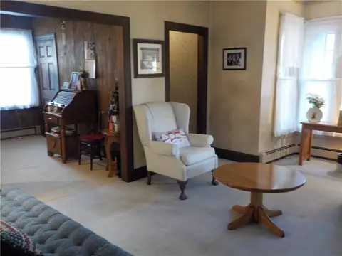 33 Middle St, Woonsocket, RI 02895 photo 9