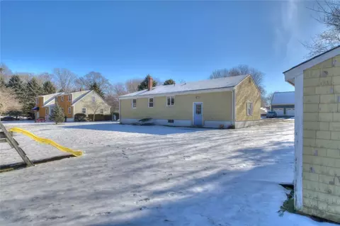 2 Forest Rd, Bristol, RI 02809 photo 20