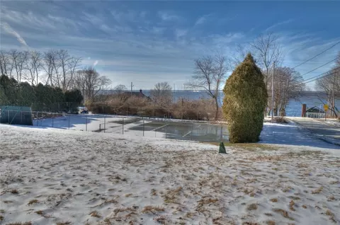 2 Forest Rd, Bristol, RI 02809 photo 22