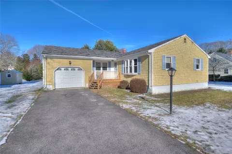 2 Forest Rd, Bristol, RI 02809 photo 2
