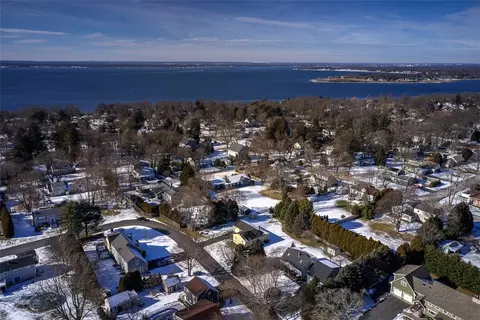 2 Forest Rd, Bristol, RI 02809 photo 31