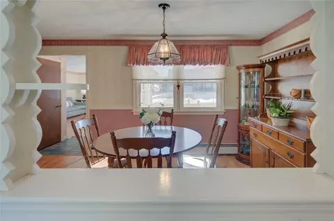 2 Forest Rd, Bristol, RI 02809 photo 9