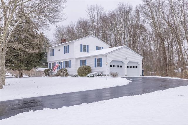 17 Arrowhead Dr, Griswold, CT 06351