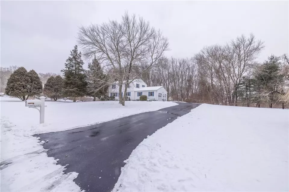 17 Arrowhead Dr, Griswold, CT 06351 21 Photos Movoto