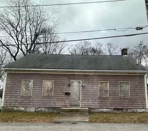 12 Howard St, Cranston, RI 02910