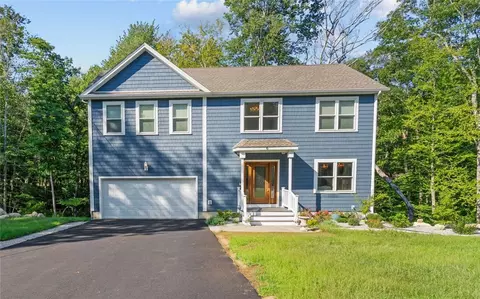 6 Bates Trl, East Greenwich, RI 02818