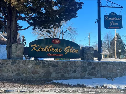 196 Old River Rd #3AS, Lincoln, RI 02865