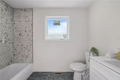 49 Case Ln, Providence, RI 02909 photo 11