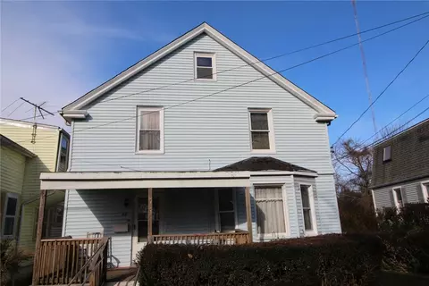 49 Garfield St, Newport, RI 02840
