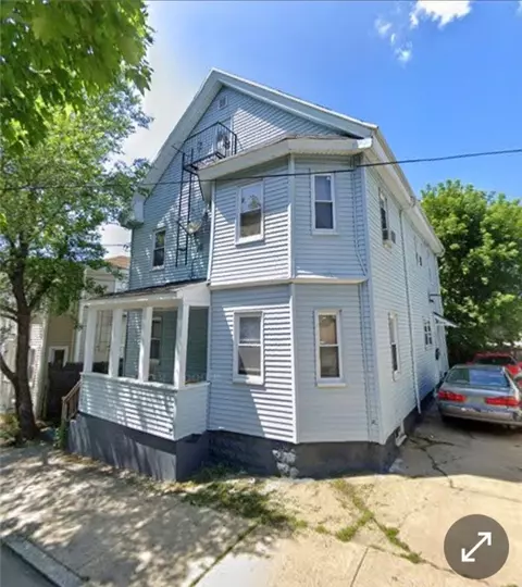 34 Hillhurst Ave, Providence, RI 02909