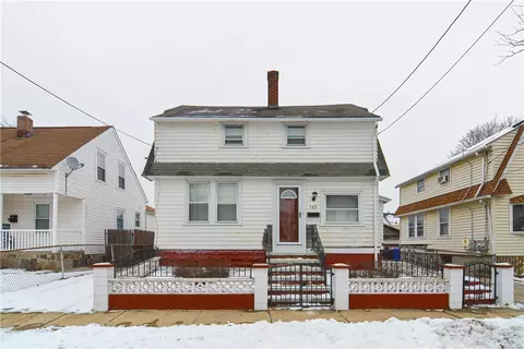 103 Ivy St, East Providence, RI 02914