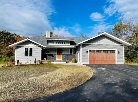 685 Curtis Corner Rd, South Kingstown, RI 02879
