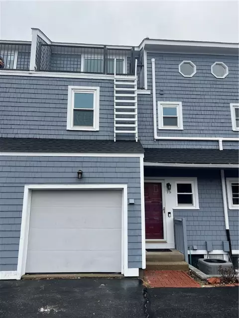 79 Duke St #15, East Greenwich, RI 02818