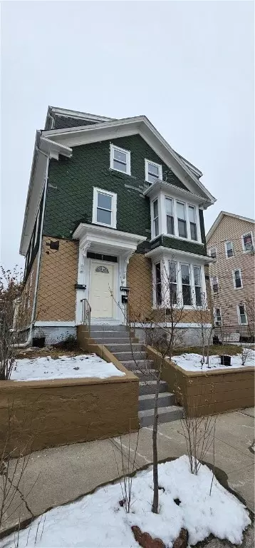 47 Whittier Ave, Providence, RI 02909