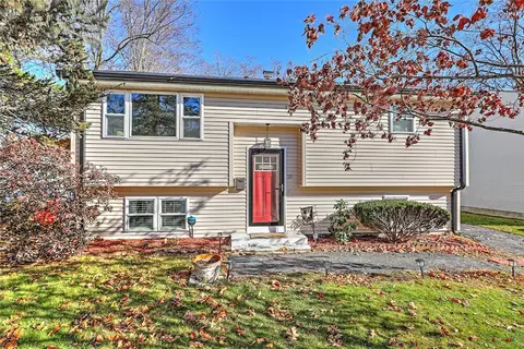 25 Riverside Ave, Johnston, RI 02919